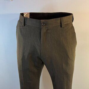 Haggar Men's Textured Stria Plain-Front Brown Dress Pant - Size 32 x 30 - NWT$65